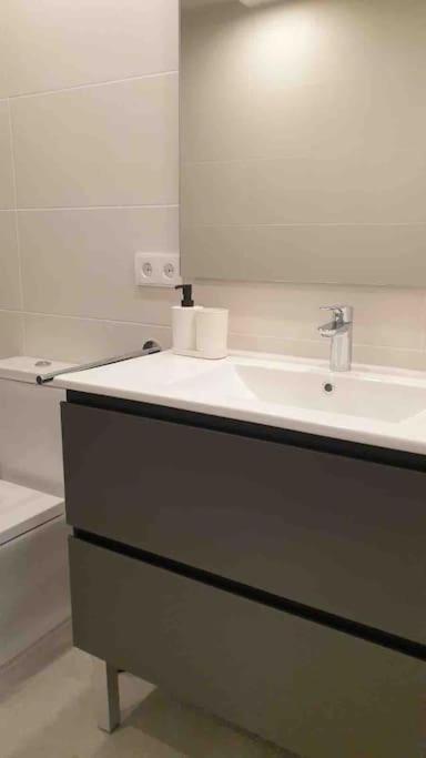 Apartamento Piso Nuevo, Centrico A 5 Min De La Playa Cadaqués Exterior foto